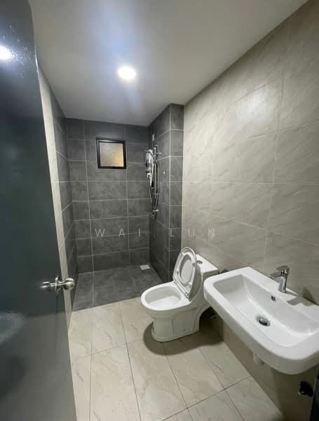 Condominium for Sale at The Hipster - Wai Lun - Bathroom - PropertyGuru.com.my