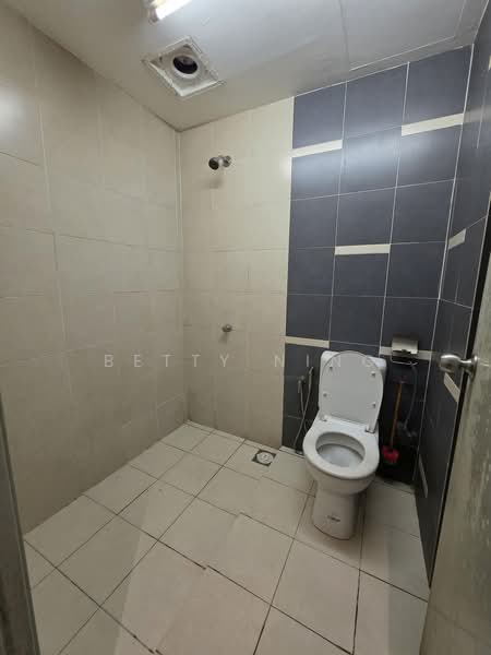 Office for Rent in I-City (Shah Alam) - Betty Ning - Bathroom - PropertyGuru.com.my