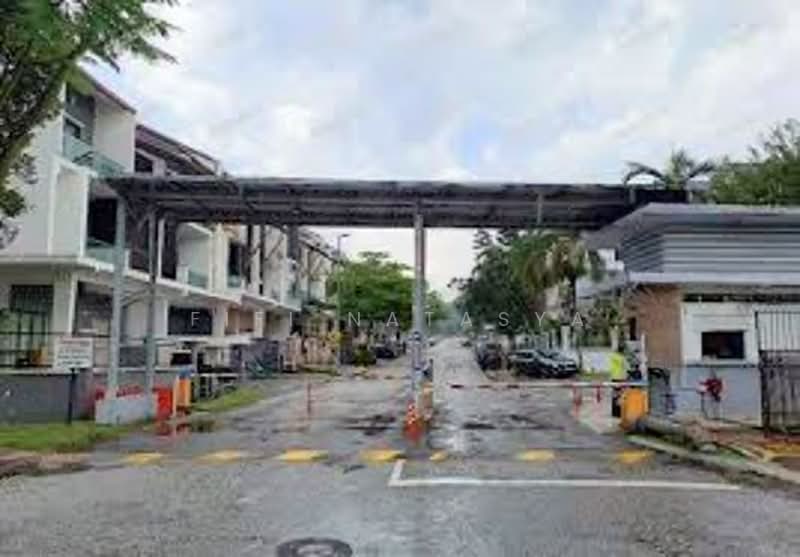 3-storey Terraced House for Sale in Puchong (Selangor) - Fifi Natasya - Exterior - PropertyGuru.com.my