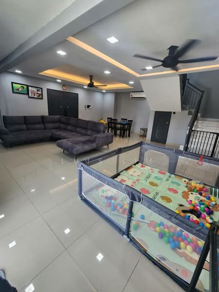 Rumah Teres 2 Tingkat untuk Dijual di Bandar Tiram (Ulu Tiram) - Luis Lim - Living Room - PropertyGuru.com.my