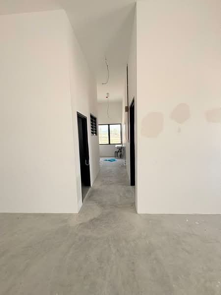 Factory for Sale in Alam Perdana (Puncak Alam) - Cyrus Soon - Corridor - PropertyGuru.com.my
