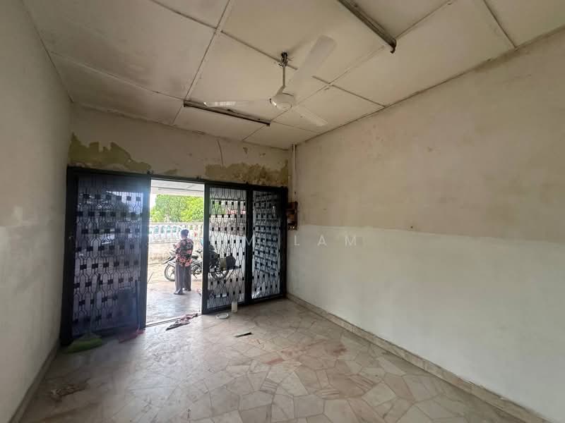 1-storey Terraced House for Sale in Lahat (Perak) - Sam Lam - PropertyGuru.com.my