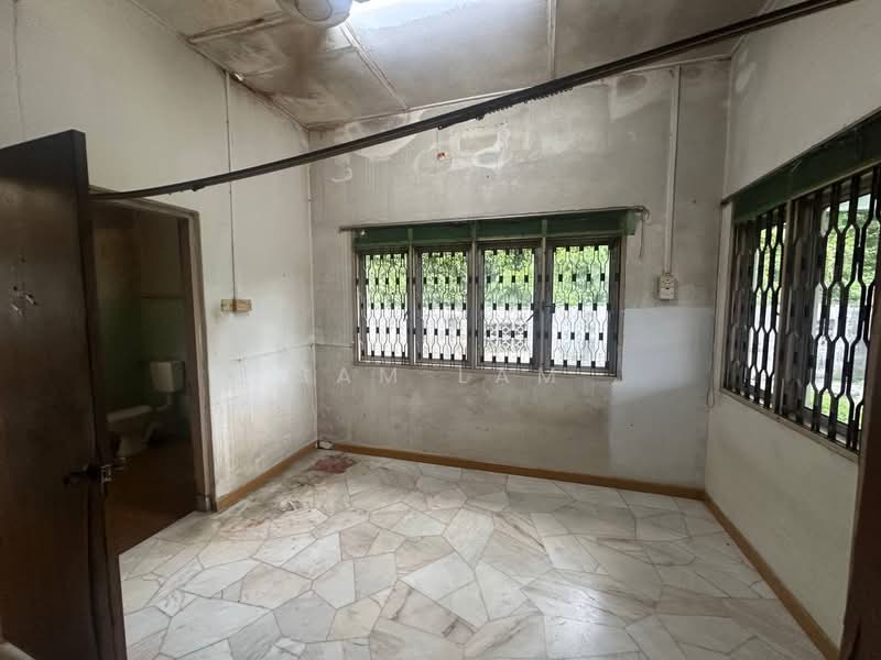 1-storey Terraced House for Sale in Lahat (Perak) - Sam Lam - PropertyGuru.com.my