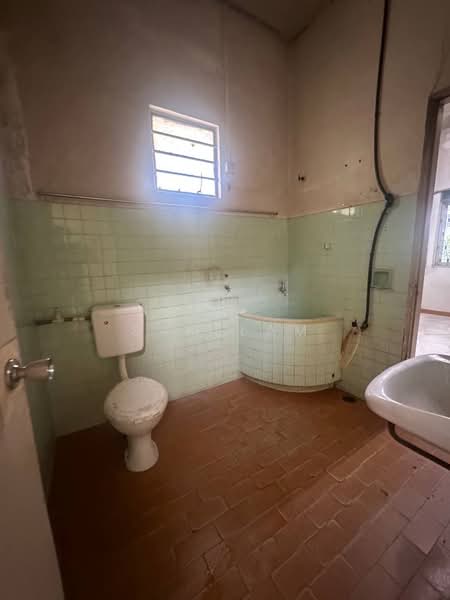 1-storey Terraced House for Sale in Lahat (Perak) - Sam Lam - PropertyGuru.com.my