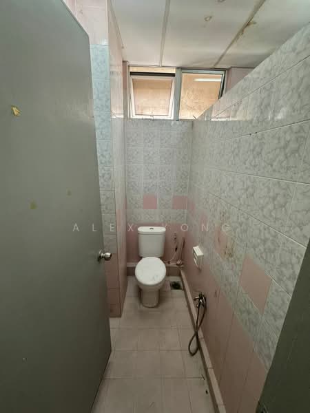Office for Rent in Danau Kota (Setapak) - Alex Yong - Bathroom - PropertyGuru.com.my