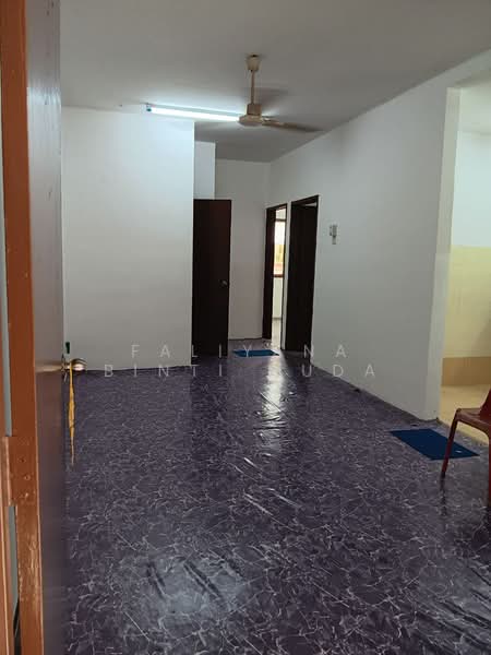 Apartment for Sale at Enggang Apartment - Faliyana binti Muda - PropertyGuru.com.my