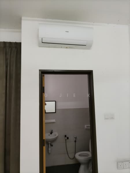Rumah Bandar untuk Disewa di Bandar Cemerlang (Ulu Tiram) - Xing Jie Kee - Bathroom - PropertyGuru.com.my
