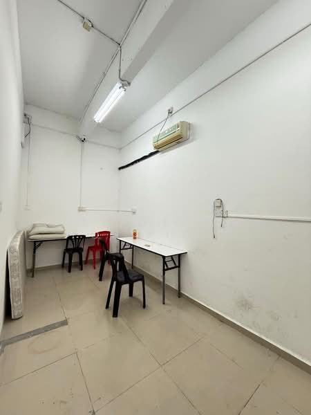 Shop for Sale in Taman Tan Sri Yaacob (Johor Bahru) - Nelson Tan Poh Kiong - PropertyGuru.com.my