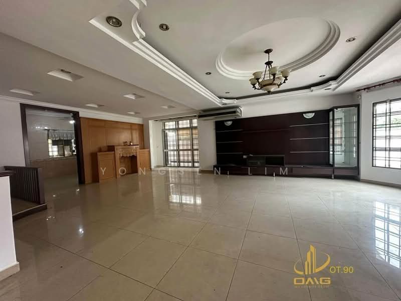 Semi-Detached House for Sale in Bandar Bukit Tinggi (Klang) - Yongsen Lim - Living Room - PropertyGuru.com.my