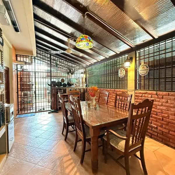 Rumah Berkembar untuk Dijual di Tanjung Bungah (Penang) - Emma Chan - Dining Room - PropertyGuru.com.my