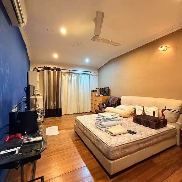 Rumah Berkembar untuk Dijual di Tanjung Bungah (Penang) - Emma Chan - Bedroom - PropertyGuru.com.my