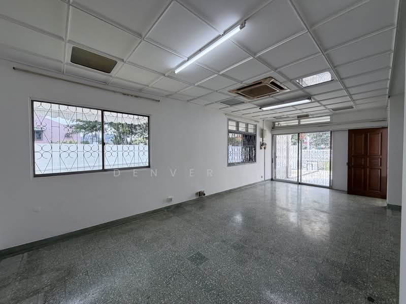 Rumah Teres 2 Tingkat untuk Dijual di Taman Overseas Union (Taman Oug) (Jalan Klang Lama (Old Klang Road)) - Denver Sin - Living Room - PropertyGuru.com.my