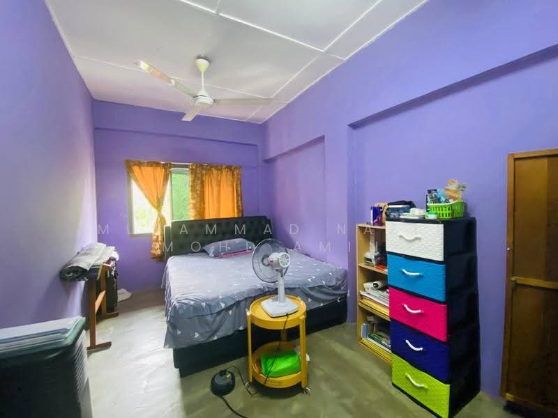 Shop / Office for Sale in Ampang (Kuala Lumpur) - Muhammad Nazli Mohd Amin - Bedroom - PropertyGuru.com.my