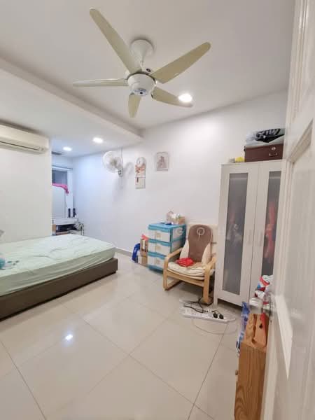 Rumah Teres 2 Tingkat untuk Dijual di Taman Putra Impiana (Puchong) - Evan Goh - Bedroom - PropertyGuru.com.my