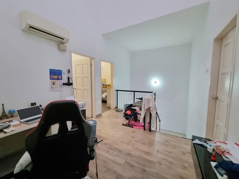 Rumah Teres 2 Tingkat untuk Dijual di Taman Putra Impiana (Puchong) - Evan Goh - Study - PropertyGuru.com.my