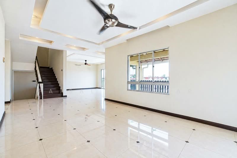 Semi-Detached House for Sale in Taman Cemerlang (Gombak) - Faisal Abu Omar - Living Room - PropertyGuru.com.my