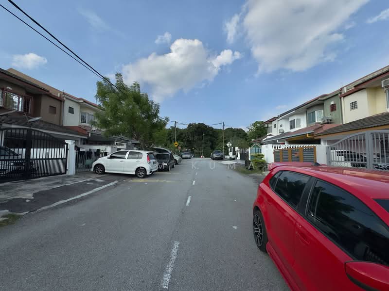 Rumah Teres 2 Tingkat untuk Dijual di Kota Perdana (Seri Kembangan) - Prem Kumar - Exterior - PropertyGuru.com.my