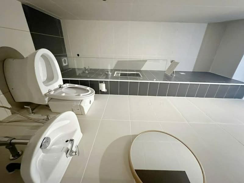 Rumah Teres 3 Tingkat untuk Disewa di Johor Bahru (Johor) - Jessy Koh - Bathroom - PropertyGuru.com.my