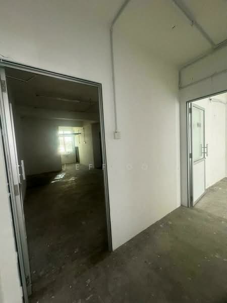 Shop / Office for Sale in Taman Mutiara (Jelutong) - Jeff Ooi - Interior - PropertyGuru.com.my