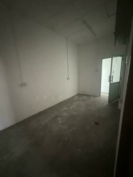 Shop / Office for Sale in Taman Mutiara (Jelutong) - Jeff Ooi - Interior - PropertyGuru.com.my