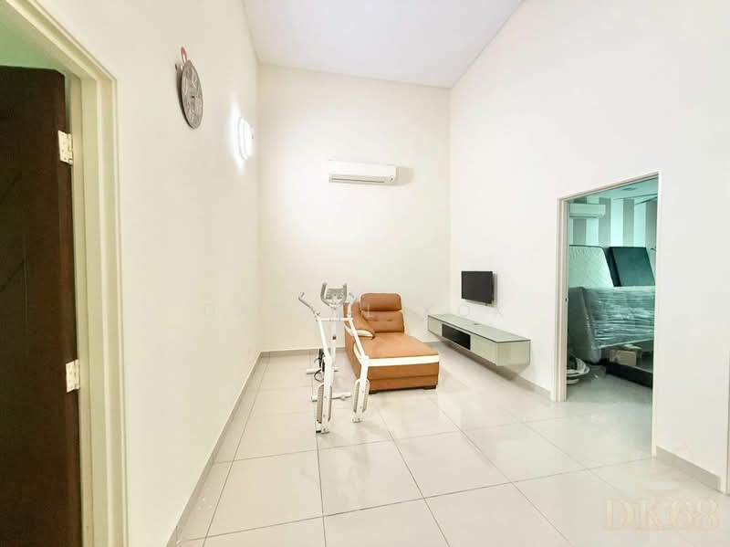 Rumah Teres 2 Tingkat untuk Dijual di Pandamaran (Klang) - Daniel Kok - Living Room - PropertyGuru.com.my
