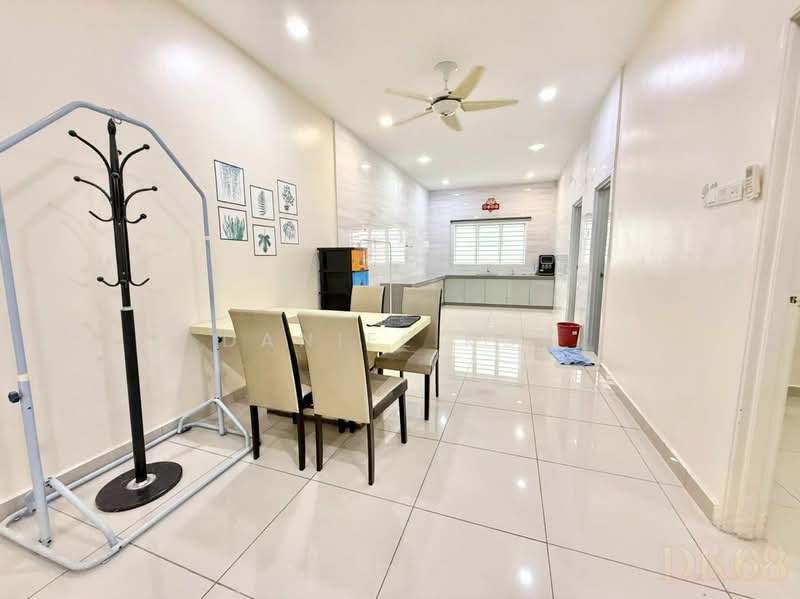Rumah Teres 2 Tingkat untuk Dijual di Pandamaran (Klang) - Daniel Kok - Dining Room - PropertyGuru.com.my