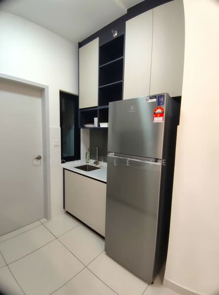 Servis Apartment untuk Disewa di The Amber Residence @ TwentyFive.7 - Michelle Lee - Kitchen - PropertyGuru.com.my