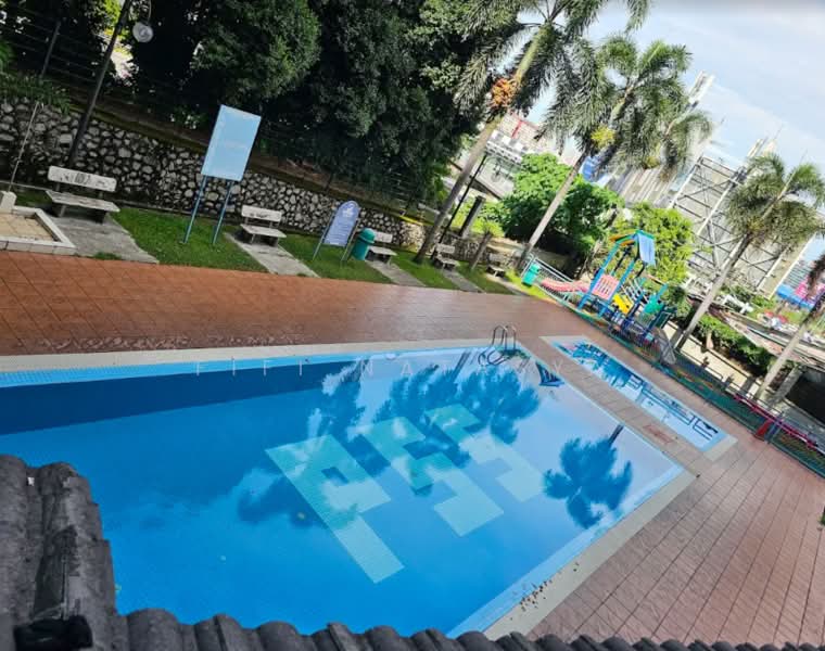 Pangsapuri untuk Dijual di Pangsapuri Seri Setia - Fifi Natasya - Pool - PropertyGuru.com.my