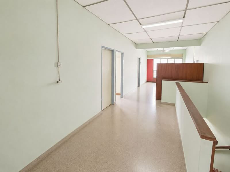 Semi-Detached House for Sale in Kuala Kangsar (Perak) - Sam Lam - Corridor - PropertyGuru.com.my