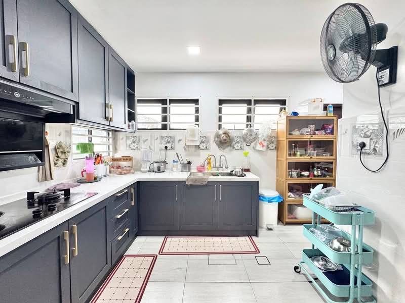 Rumah Teres 2 Tingkat untuk Dijual di U12, Taman Cahaya Alam (Shah Alam) - Syahrim Naim - Kitchen - PropertyGuru.com.my