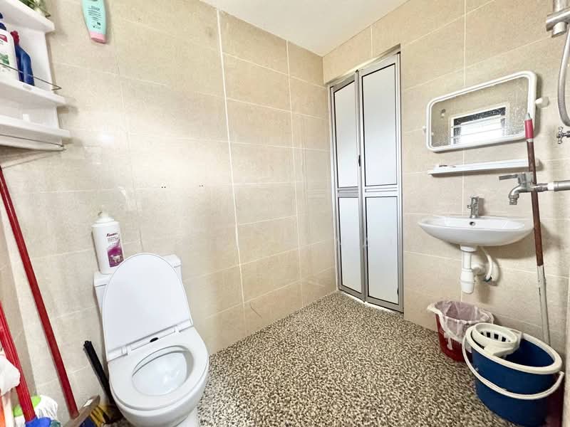 Rumah Teres 2 Tingkat untuk Dijual di U12, Taman Cahaya Alam (Shah Alam) - Syahrim Naim - Bathroom - PropertyGuru.com.my