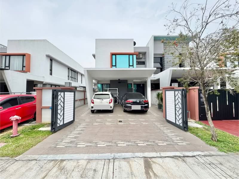 Rumah Teres 2 Tingkat untuk Dijual di U12, Taman Cahaya Alam (Shah Alam) - Syahrim Naim - Exterior - PropertyGuru.com.my