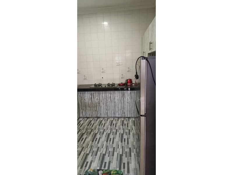 Kondominium untuk Disewa di Desa Villa Condominium - SC Toh - Kitchen - PropertyGuru.com.my