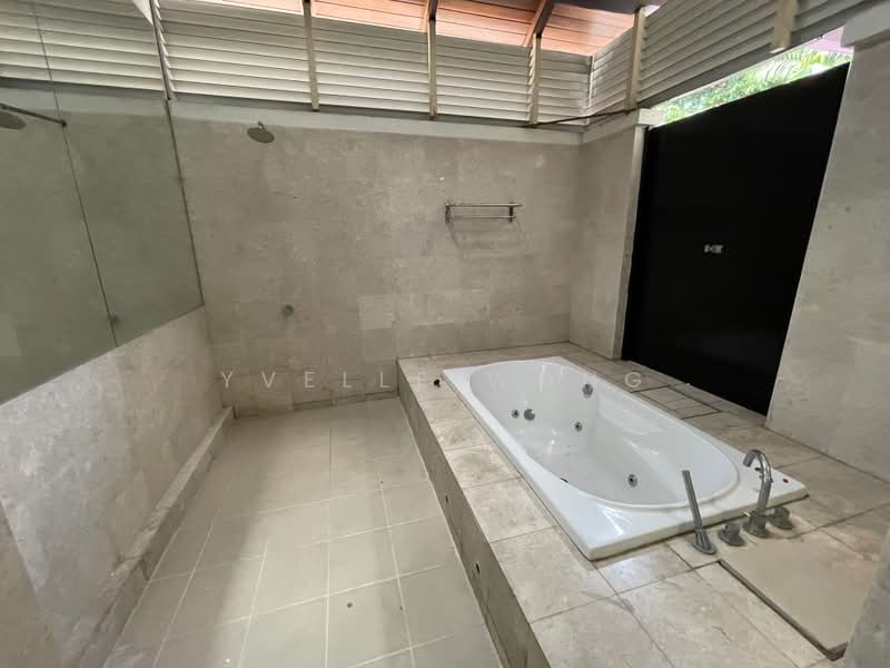 Semi-Detached House for Rent in Duta Tropika (Batu) - Yvelle Wong - Bathroom - PropertyGuru.com.my