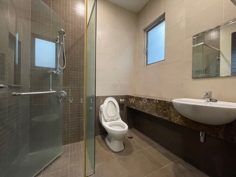 Semi-Detached House for Rent in Duta Tropika (Batu) - Yvelle Wong - Bathroom - PropertyGuru.com.my