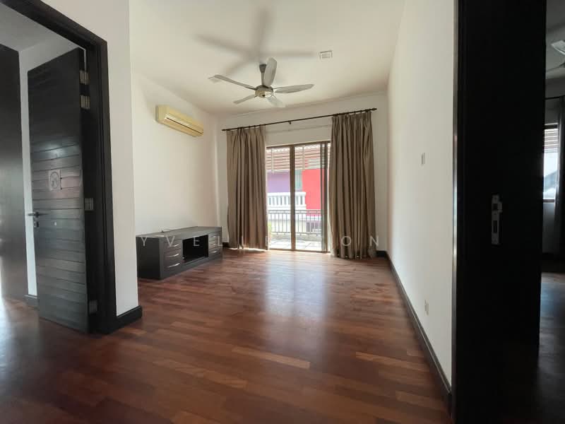 Semi-Detached House for Rent in Duta Tropika (Batu) - Yvelle Wong - Living Room - PropertyGuru.com.my