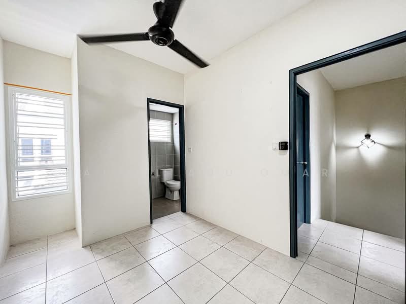 2-storey Terraced House for Sale in Cybersouth (Dengkil) - Faisal Abu Omar - Bathroom - PropertyGuru.com.my