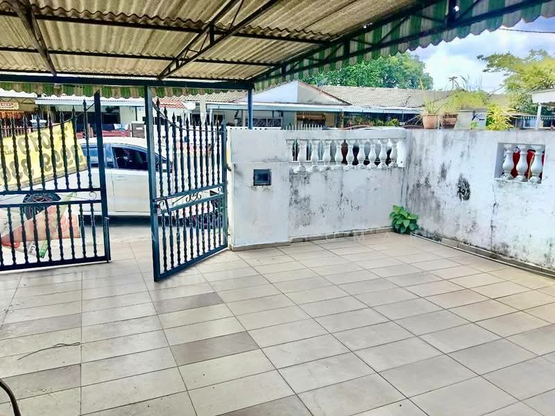1-storey Terraced House for Sale in Taman Sentosa (Klang) - Hazeman Omar - Exterior - PropertyGuru.com.my