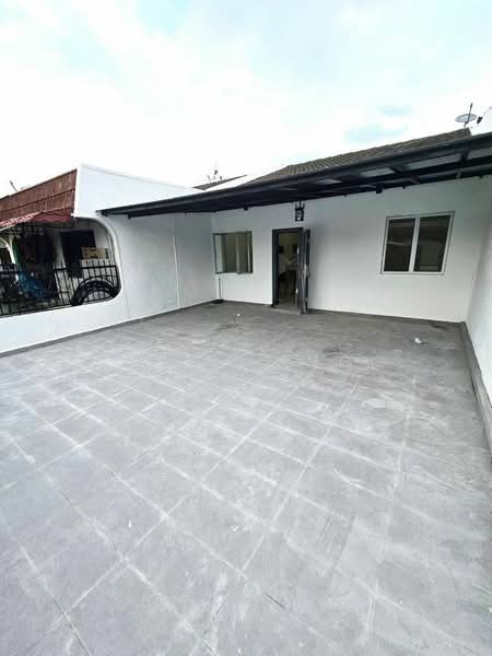 1-storey Terraced House for Sale in Bandar Selesa Jaya (Skudai) - Wil Mong - Exterior - PropertyGuru.com.my