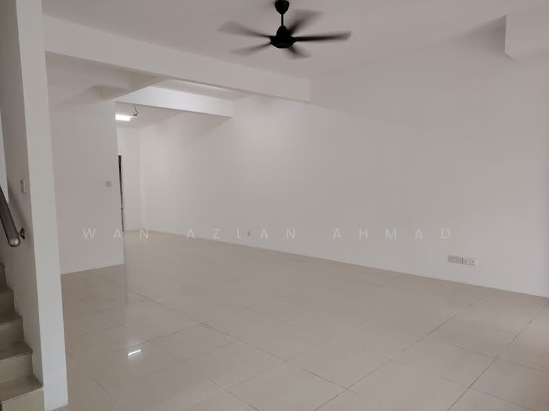 Rumah Teres 2 Tingkat untuk Dijual di Bandar Warisan Puteri (Seremban) - Wan Azlan Ahmad - PropertyGuru.com.my