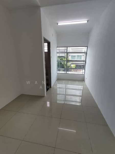 Rumah Teres 2 Tingkat untuk Dijual di Bandar Warisan Puteri (Seremban) - Wan Azlan Ahmad - PropertyGuru.com.my