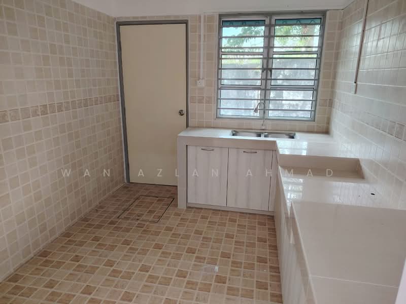 Rumah Teres 2 Tingkat untuk Dijual di Bandar Warisan Puteri (Seremban) - Wan Azlan Ahmad - PropertyGuru.com.my