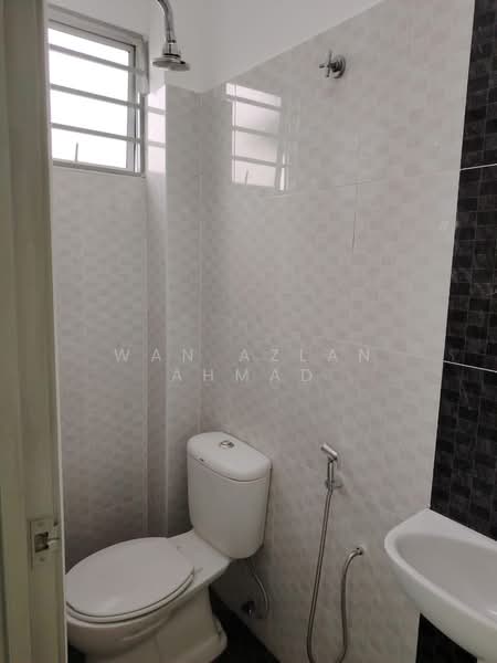 Rumah Teres 2 Tingkat untuk Dijual di Bandar Warisan Puteri (Seremban) - Wan Azlan Ahmad - PropertyGuru.com.my
