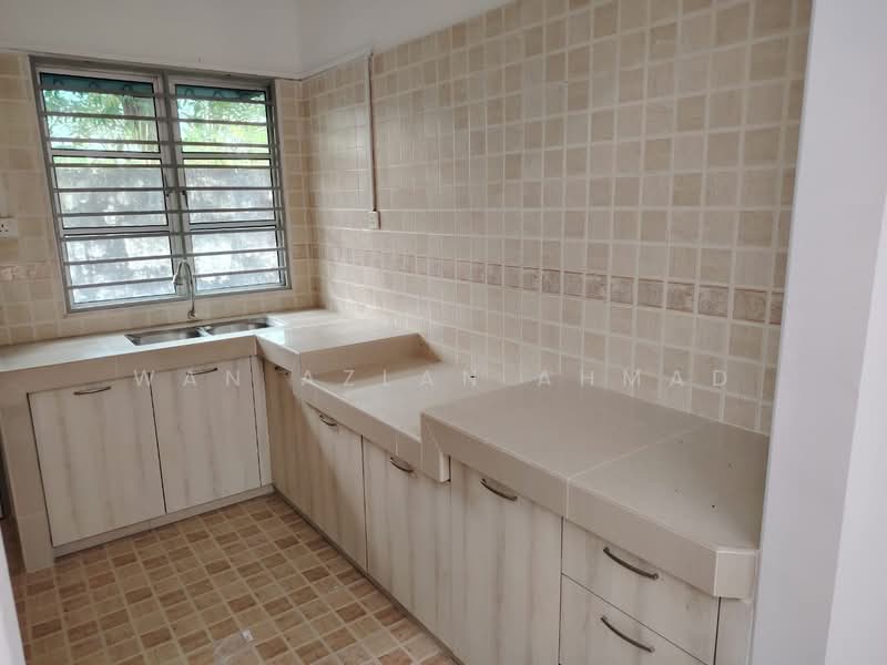 Rumah Teres 2 Tingkat untuk Dijual di Bandar Warisan Puteri (Seremban) - Wan Azlan Ahmad - PropertyGuru.com.my