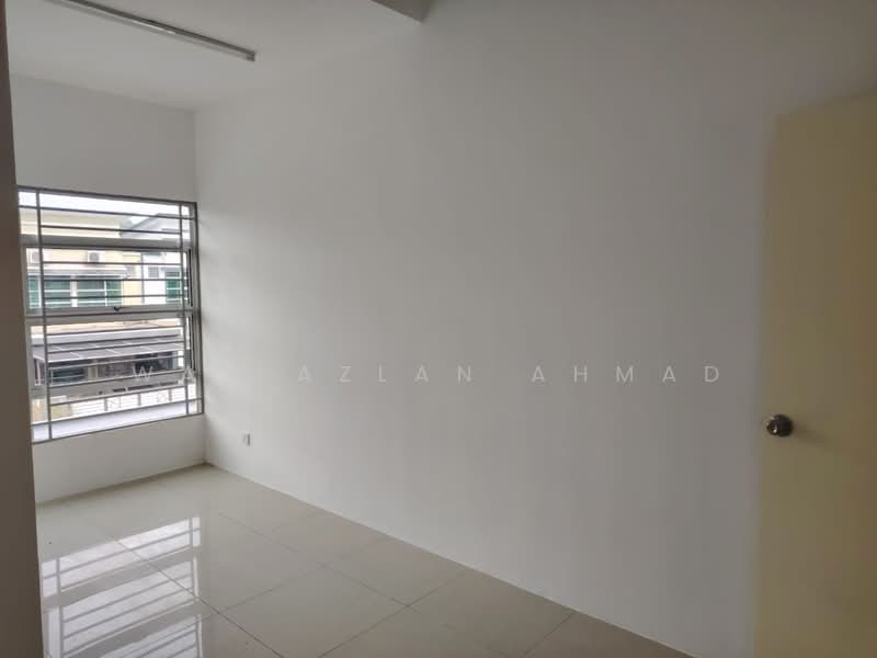Rumah Teres 2 Tingkat untuk Dijual di Bandar Warisan Puteri (Seremban) - Wan Azlan Ahmad - PropertyGuru.com.my