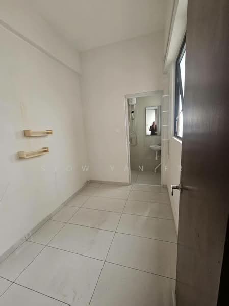 Condominium for Sale at Kings Bay @ Country Garden Danga Bay - Siow Yan Er - Bathroom - PropertyGuru.com.my