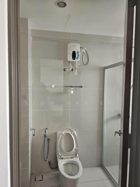 Condominium for Sale at Kings Bay @ Country Garden Danga Bay - Siow Yan Er - Bathroom - PropertyGuru.com.my