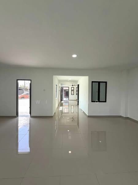 Rumah Teres 2 Tingkat untuk Dijual di Taman Kota Masai (Pasir Gudang) - Wil Mong - Living Room - PropertyGuru.com.my