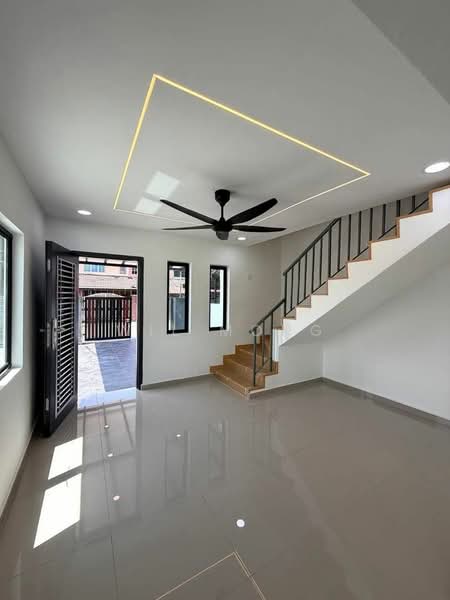 Rumah Teres 2 Tingkat untuk Dijual di Taman Kota Masai (Pasir Gudang) - Wil Mong - Living Room - PropertyGuru.com.my