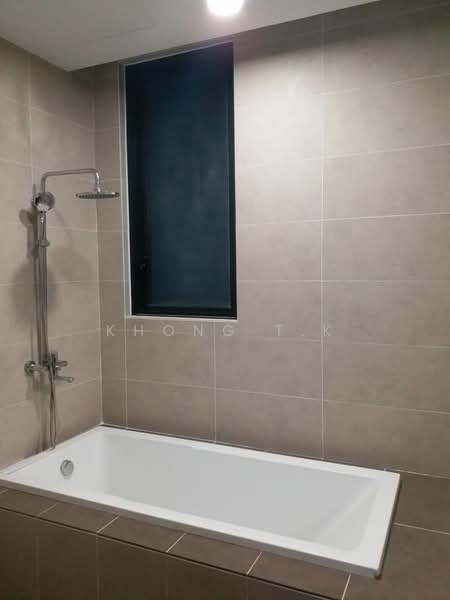 Service Residence for Rent at KL Gateway Premium Residences - Khong T.K - Master Bathroom - PropertyGuru.com.my